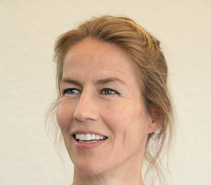 Dr. Miriam Hansbauer